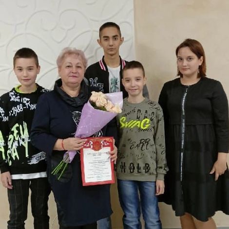 Матвей, Владислав, Ефим, Ольга и Е.Н. Докорина